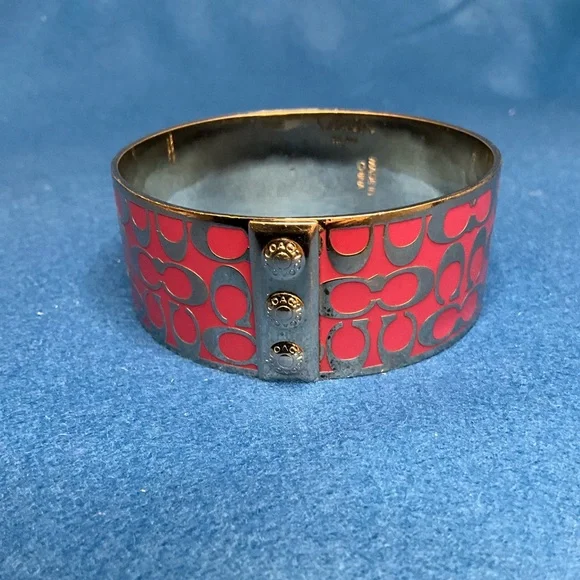 Coach Signature Logo Pink Gold Tone Metal Bangle Bracelet. - Picture 3 of 9